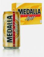 Compania Cervecera de Puerto Rico - Medalla Light (221)